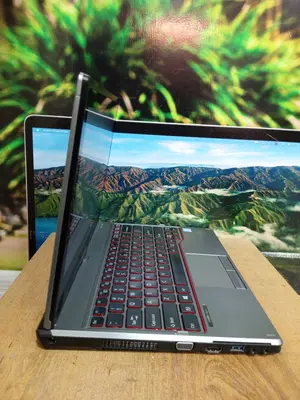 Fujitsu LifeBook T726 Core i5 6th Generation