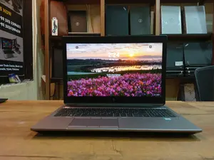 HP ZBook 15 G6 mobile Workstation - Intel Xeon E-2286M | NVIDIA Quadro T2000 (4GB GDDR5)