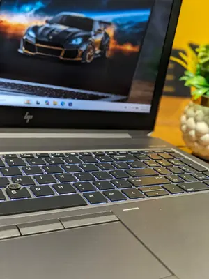 HP ZBook 15 G6 mobile Workstation - Intel Xeon E-2286M | NVIDIA Quadro T2000 (4GB GDDR5)