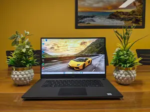 Dell Precision 5540 Core™-i7 9th Generation | NVIDIA Quadro® T1000, 4GB GDDR5 