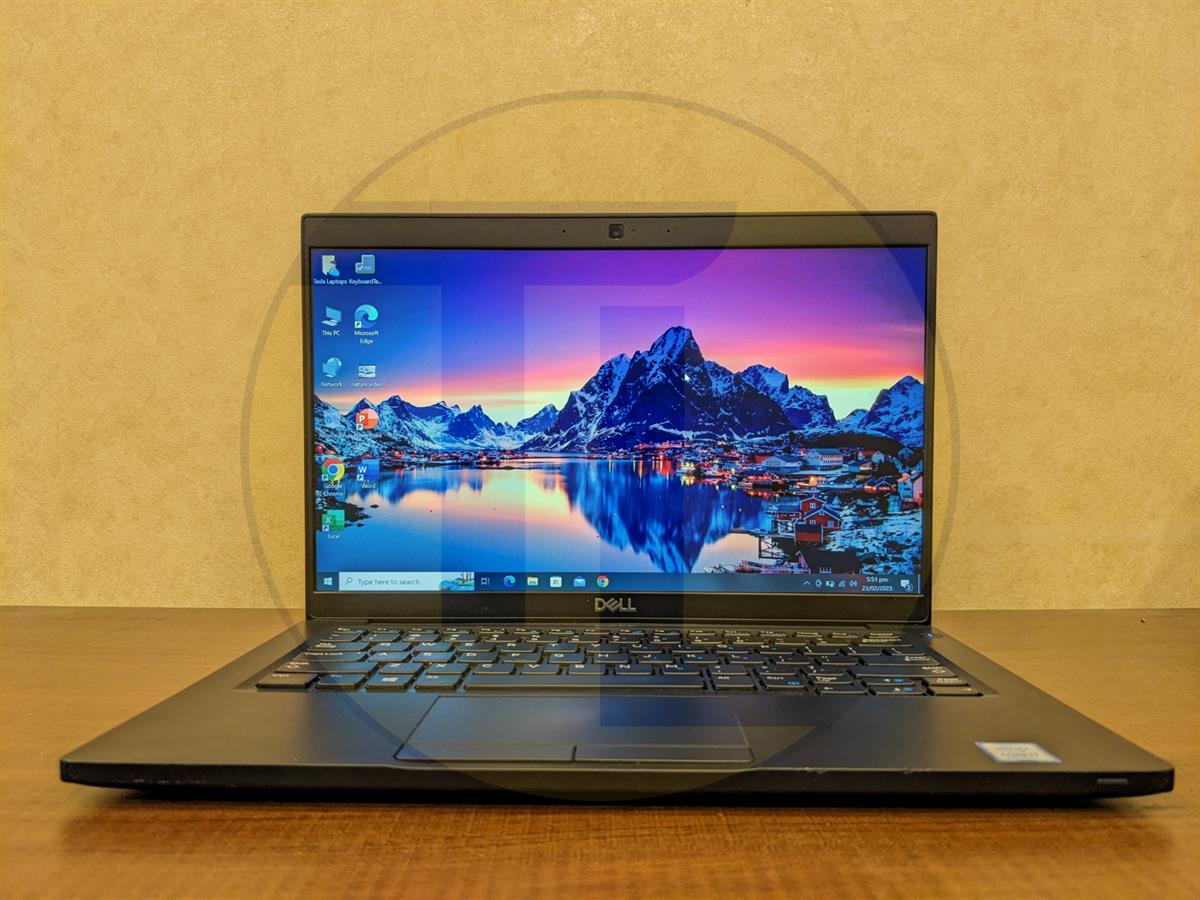 DELL Latitude 7390 Core i7 8650U 1.90GHz/8GB/256GB(SSD) 〔C0106