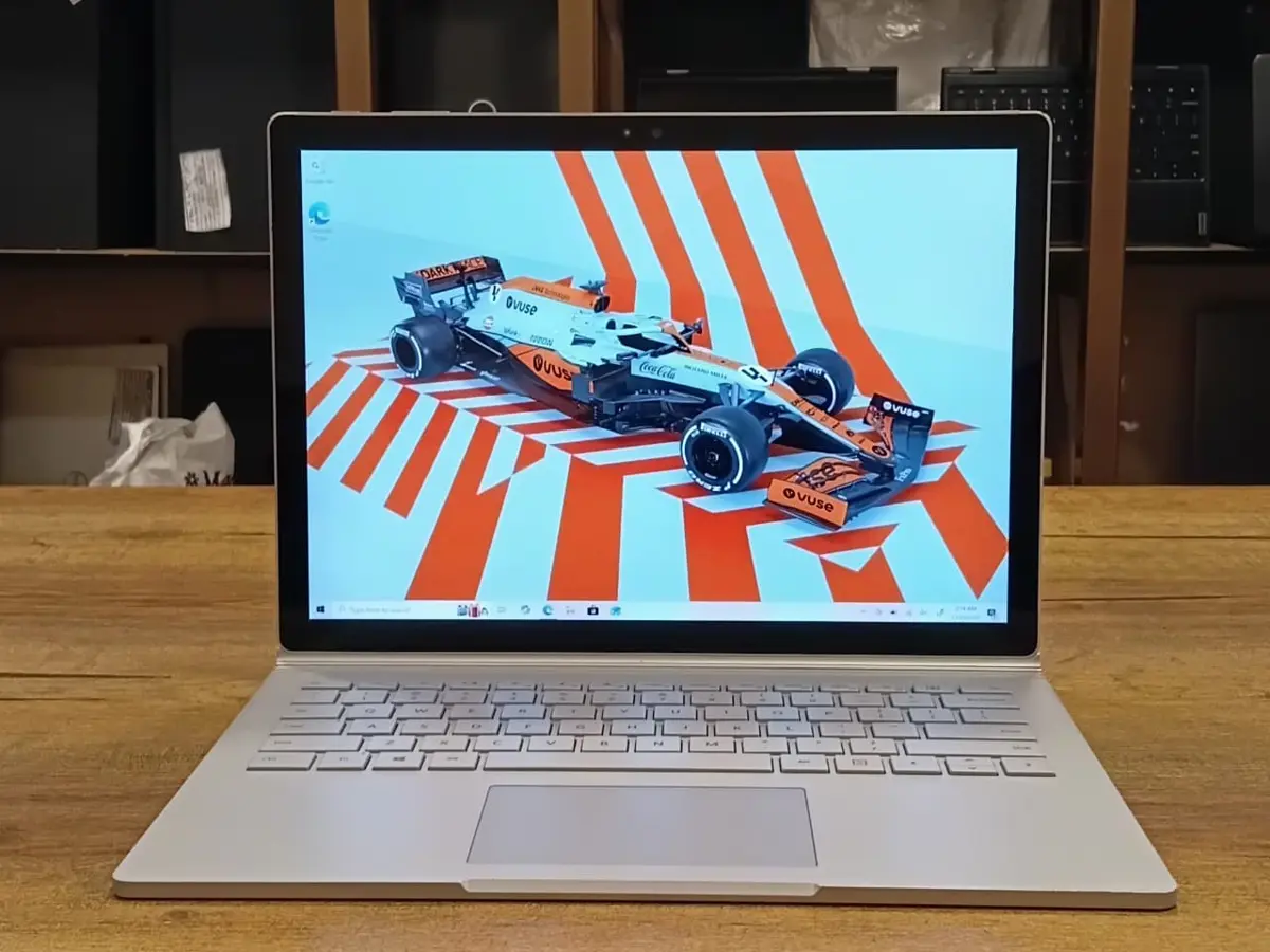 Microsoft Surface Book Core i5 6th Generation