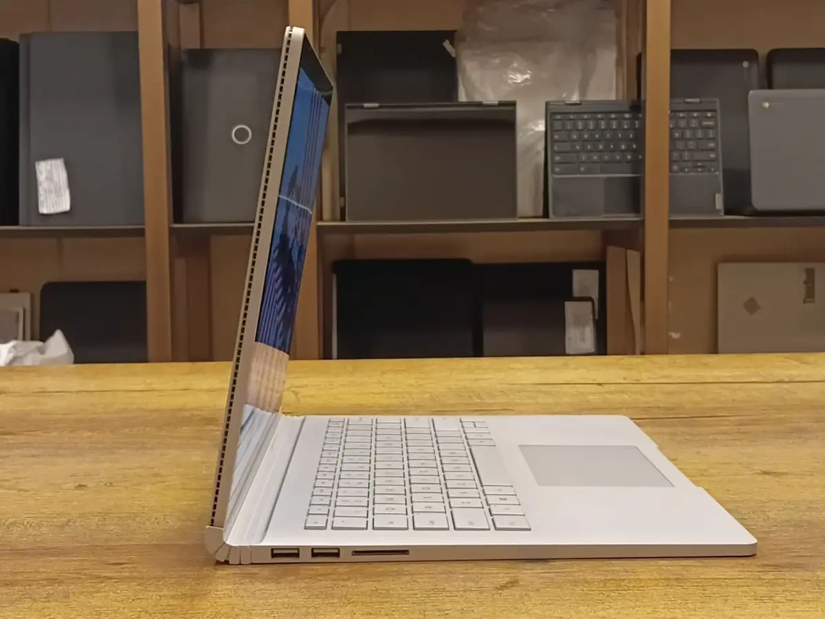 Microsoft Surface Book Core i5 6th Generation