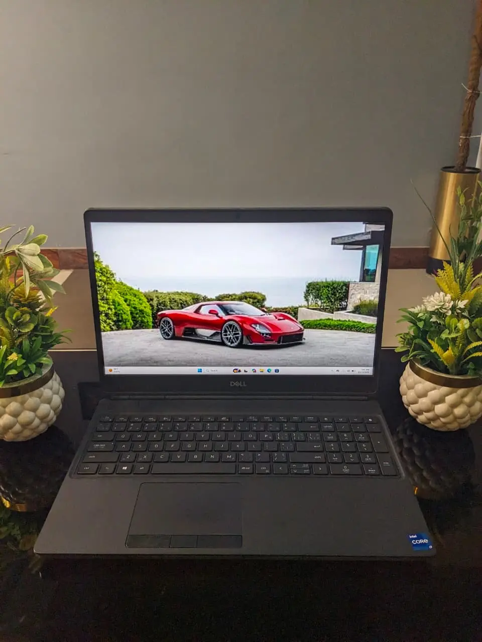 Dell Precision 15 7560 Mobile Workstation | Nvidia Quadro T1200 4GB GDDR6 Dedicated graphics.