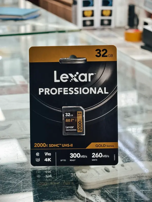 Lexar Professional 2000x 32GB SDHC UHS-II V90 GOLD Series Memory Card