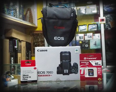 Canon 700D + 18-55 IS STM