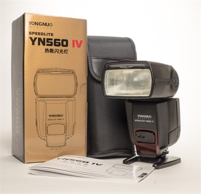 Yongnuo YN 560-IV Flash Light