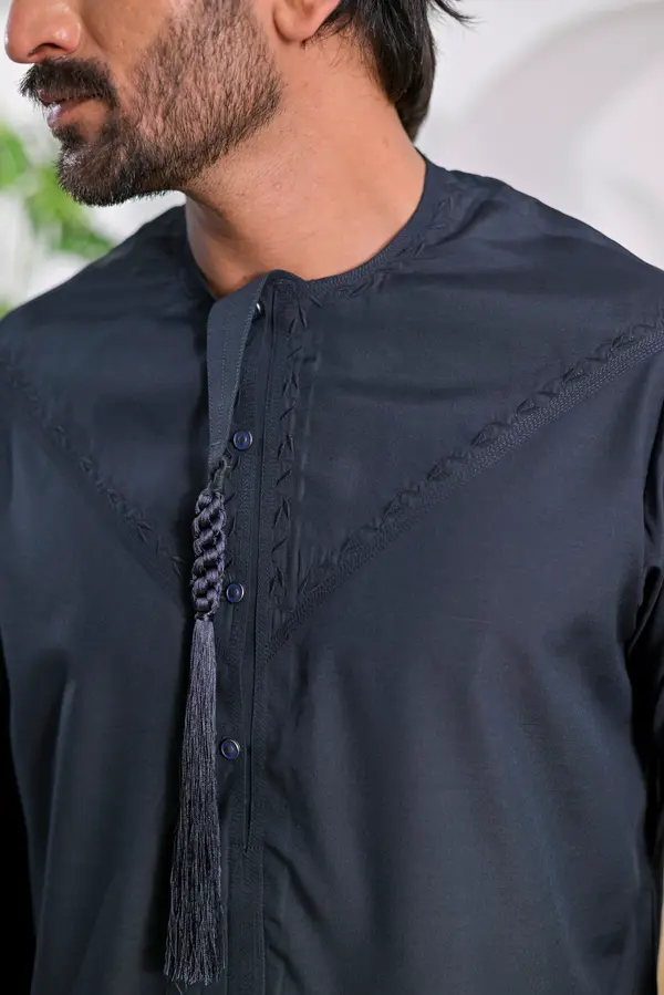 Emirati Triditional Kandura with Embroidery (Coal Gray)