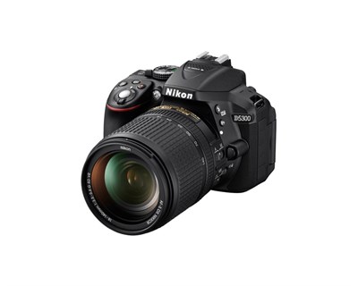 Nikon D5300 Kit (18-140mm)