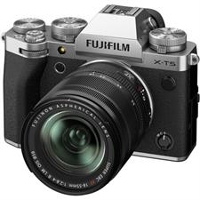 FUJIFILM X-T5 Mirrorless Camera with 18-55mm Lens