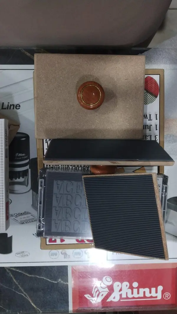 Shiny TFR-67-1 Stamp Type Plate Kit 44 Characters