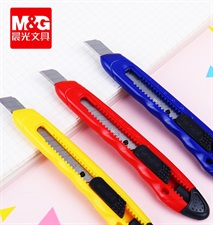 M&G ASS91448 Utility Knife Paper Cutter 9mm