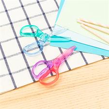Deli E6067 School 4.72" / 120mm Plastic Scissors 01 Piece