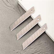 Deli E2011 Knife Paper Cutter Blade 18mm Pack of 10 Pieces
