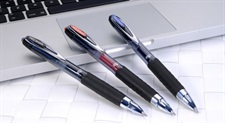 uni-ball UMN-207 Signo Roller Gel Ink Pen 
