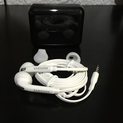 100% Genuine Samsung Galaxy® S6 | S6 Edge Note 5 White Headset Handsfree 3.5mm Earphones