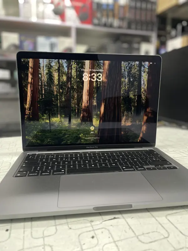 MacBook Pro M2 2022 (used)