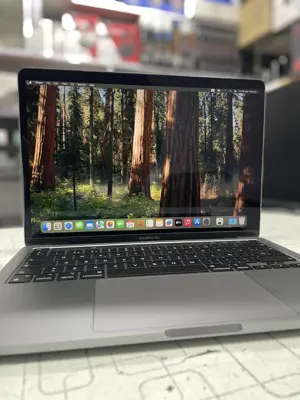 MacBook Pro M2 2022 (used)