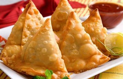 Aaloo Samosa Desi (12)