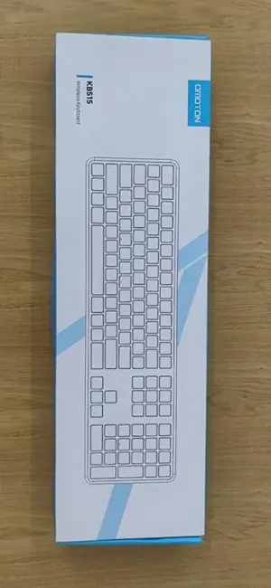 OMOTON KB515 Full-sized Wireless Keyboard for Apple MacBook Pro/Air, iMac, iMac Pro, Mac Mini/Pro, Battery-powered, Multi-Device (White)