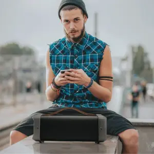 URBN Bang 1000 10 Watts Bluetooth Wireless Speaker with Built-in FM Radio (Black)