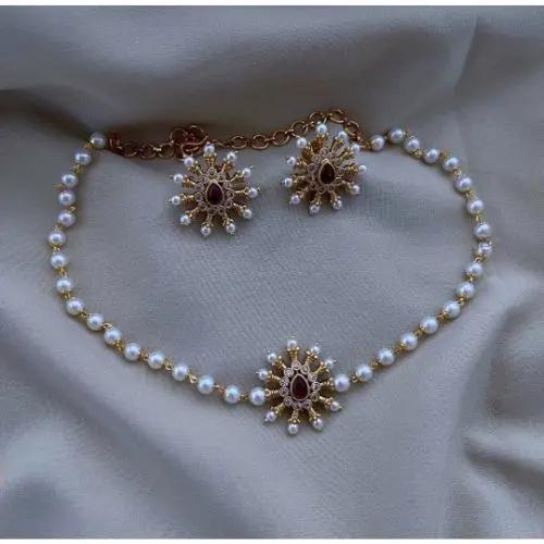Gulrukh – Pearl Blossom Necklace Set