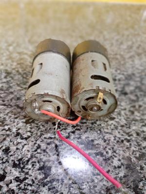 DC 12 Volts Gear Motor Small Size 7775