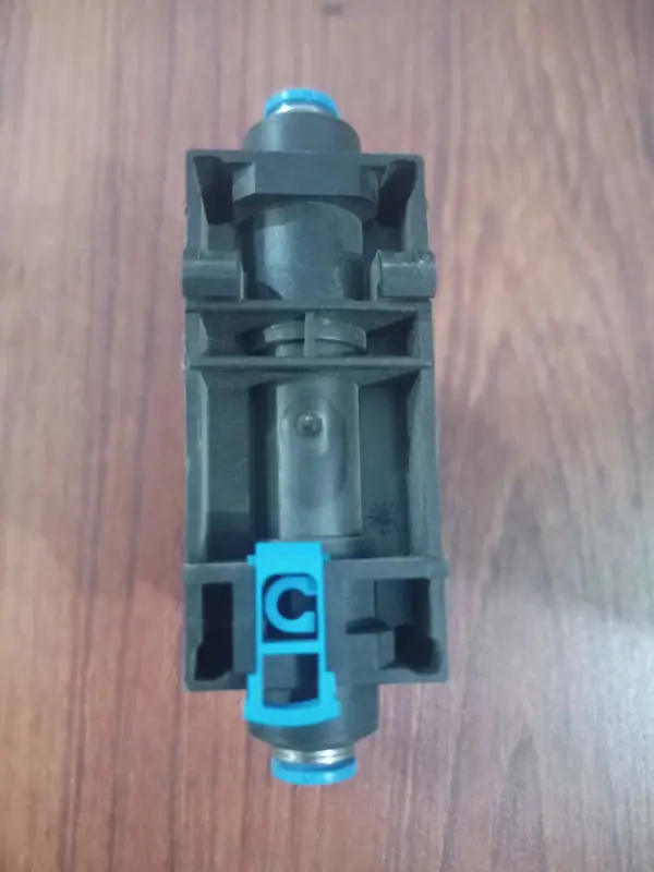 FESTO Flow Sensor SFAB-1000U-HQ12-2SA-M12-EX2 (Part#: 565409)