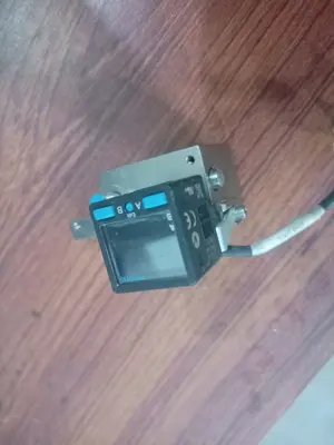 FESTO SPAB-B2R-G18-2P-M8 Pressure Sensor