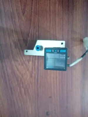 FESTO SPAB-B2R-G18-2P-M8 Pressure Sensor