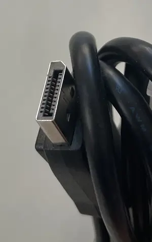 Samsung Display Port To Display Port cable 2M