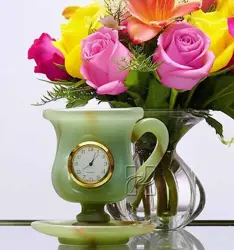Handcrafted 4x4 Inch Green Onyx Marble Cup Saucer Table Clock – Natural Stone Decorative Desk Clock for Home Office Décor