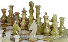 Eye Catching Green Onyx & White Onyx Chess Set – Monarch Gambit Series Chess Set with Faux Leather Storage Box – Handcrafted Stone Pieces for Elegant Home Décor & Gifts
