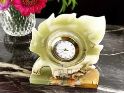 Green Onyx Maple Leaf Desk Clock – Handcrafted Natural Stone Art for Office or Home