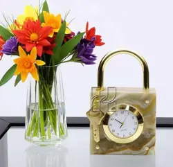Natural Green Onyx Lock Style Decorative Clock for Office Desk or Home Décor – Elegant Stone Gift Item