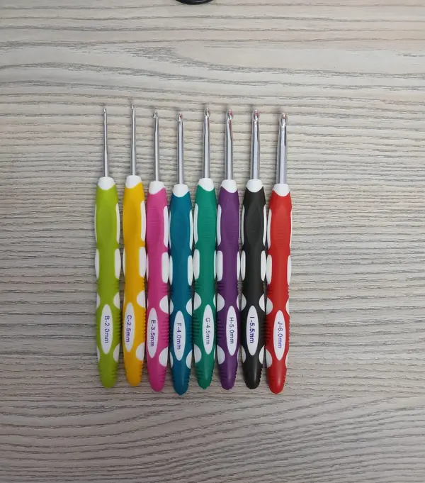 Ergonomic Long Crochet Hook Set for Big Hands