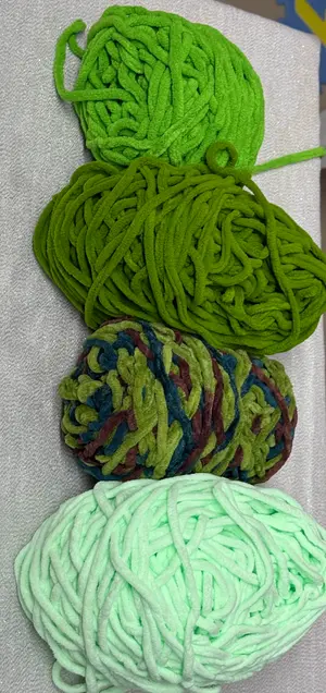 Shades of Green - Chunky Blanket Plush Yarn