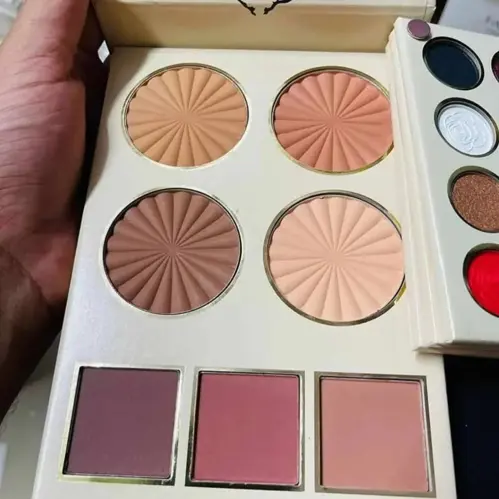 SHEGLAM Ember Rose Palette Book All-In-One Makeup 𝗣𝗮𝗹𝗲𝘁𝘁𝗲