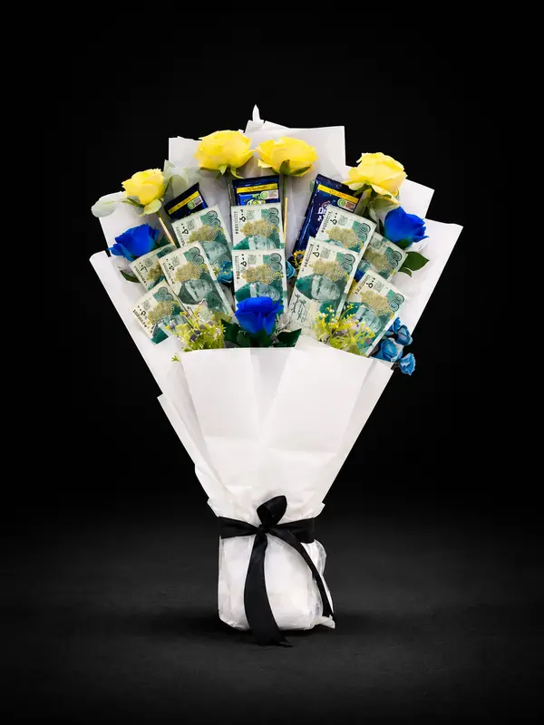 Yellow & Blue Cash Bouquet
