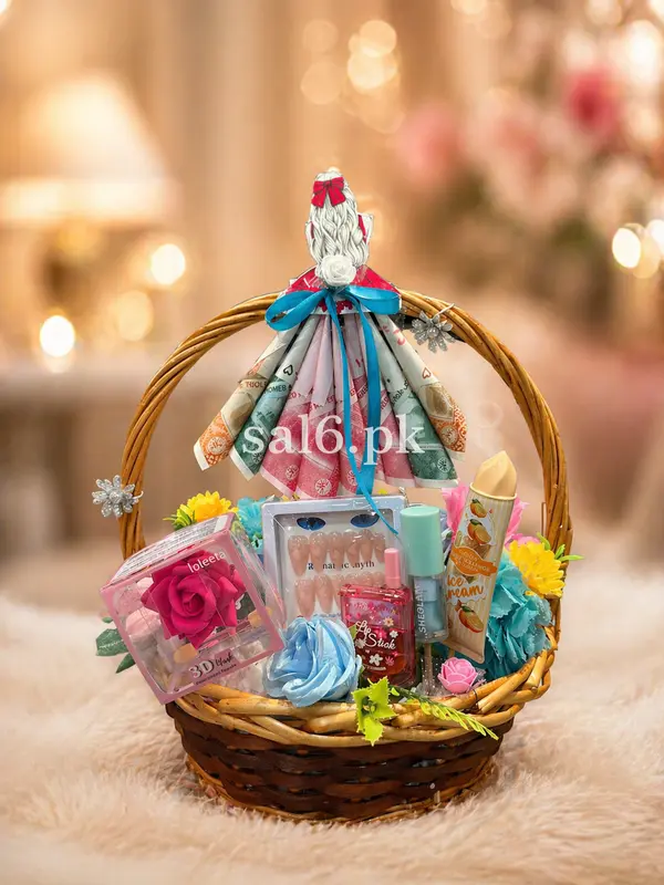 Cash Couture Beauty Basket