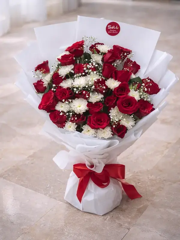 Red & White Rose Bouquet