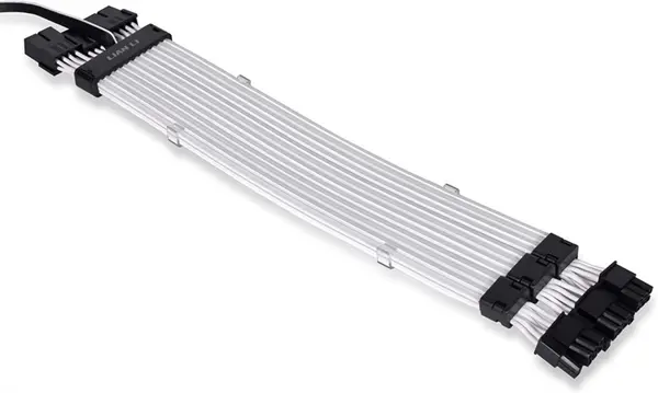 Lian Li Strimer Plus V2 ARGB Extension Cable - Triple 8-Pin