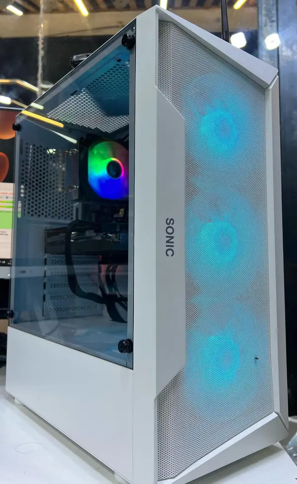 SONIC R28 White Gaming Case With 3 RGB Fans & Tempered Glass Side Panel