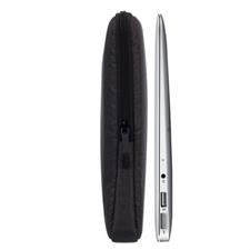 RIVACASE 7705 Suzuka ECO Laptop Sleeve 15.6" - Black, Recycled Material