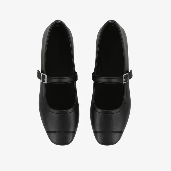 Colette Flat