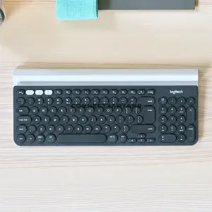 Logitech K780 Multi-Device Wireless Keyboard with Full-Size Layout, Numeric Keypad, Easy-Switch Technology, Bluetooth & Logitech Unifying Receiver, Integrated Smartphone & Tablet Cradle, Quiet PerfectStroke Keys for Windows, macOS, ChromeOS, iPadOS, 