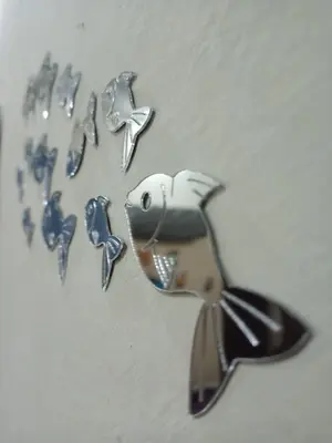 30-Piece Silver Mirror Acrylic Fish Wall Stickers – Kids’ Room & Bedroom Decor