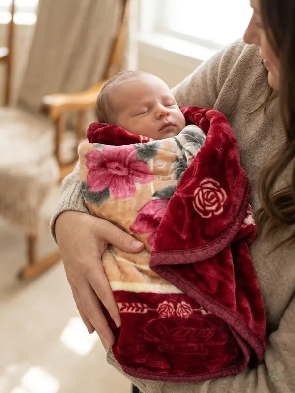 Soft Baby Blanket for Newborns – Warm & Lightweight Baby Blanket