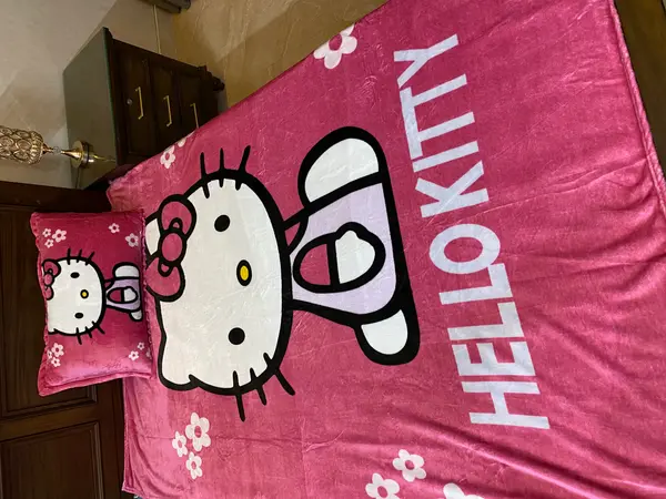 Hello Kitty Single Fleece with Pillow cover for Kids 160cm x 220cm