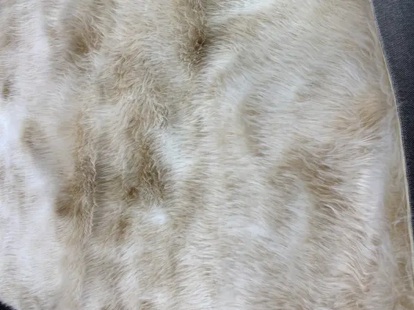 Luxury Cream Ultra-Soft Faux Fur Shag Area Rug – Cozy Elegance for Modern Homes